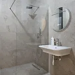 Sm Diamond
